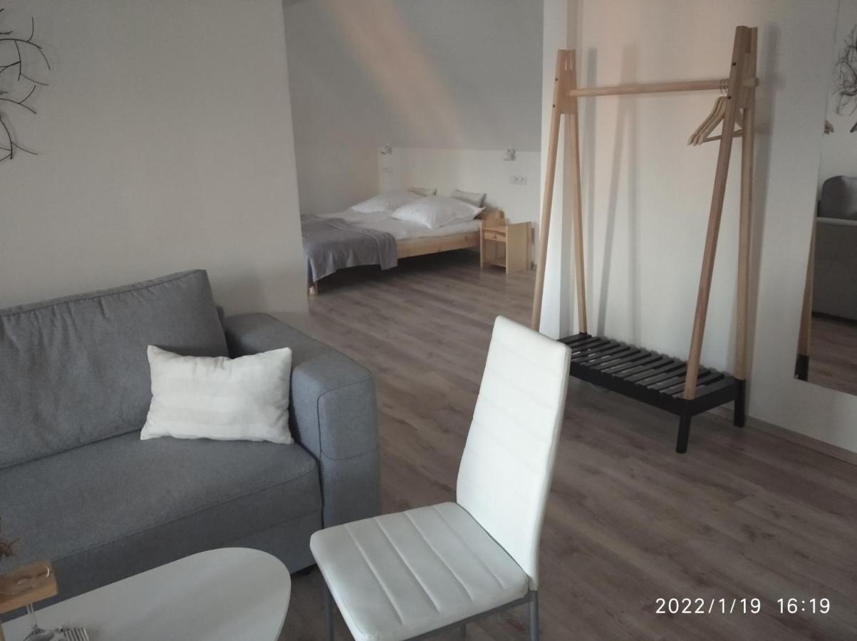 Penzion Tvrz Dub u Tábora Ratiborske Hory Esterno foto