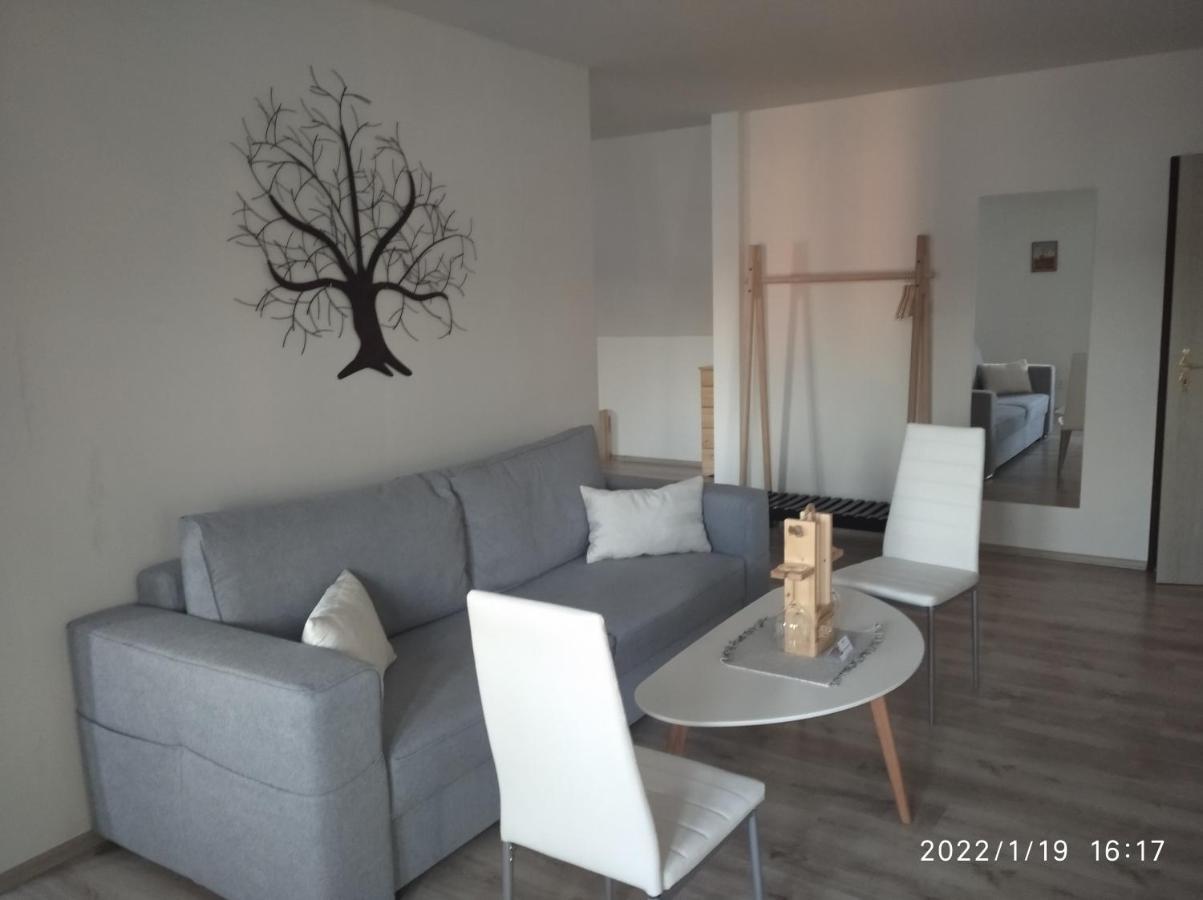 Penzion Tvrz Dub u Tábora Ratiborske Hory Esterno foto